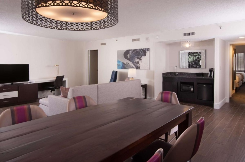 Embassy Suites By Hilton Hotel Raleigh-Crabtree Image 18