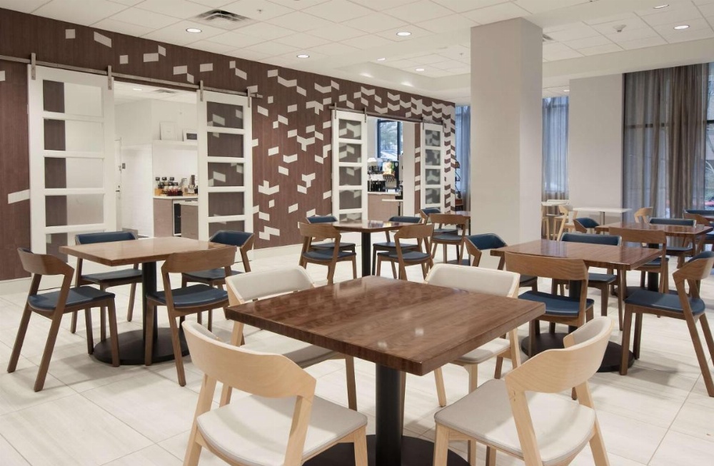 Embassy Suites By Hilton Hotel Raleigh-Crabtree Image 31